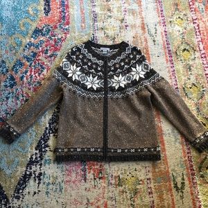 Eddie Bauer seasonal sweater